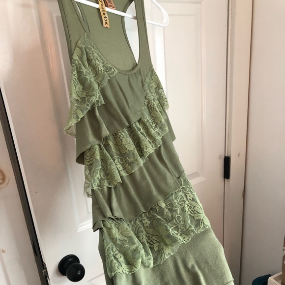Olive green racerback Tank top with flirty lace layers Small Eyeshadow brand - Picture 7 of 7
